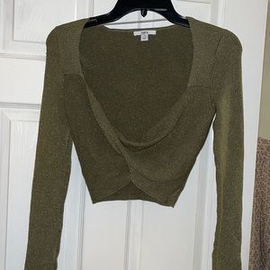 BAR III Olive crop shirt